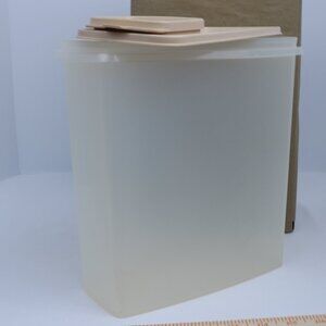 Tupperware Modular Mate Tall Storage Container w/ Pour Lid – Blush Pink – 2 Qt